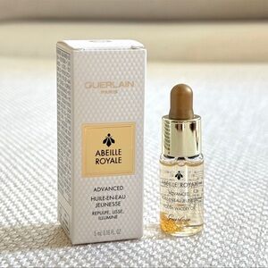 Instant Plumping !GUERLAIN ABEILLE ROYALE
ADVANCED YOUTH WATERY OIL 5ml